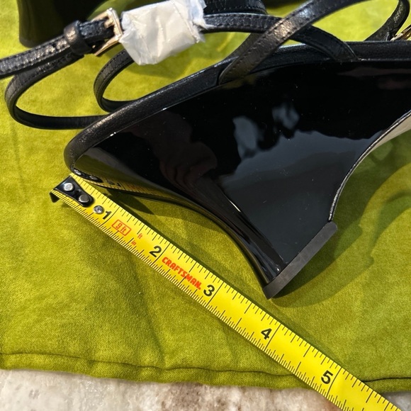 NWOB ~ TORY BURCH MILLER WEDGE sz 9.5 - Picture 9 of 10